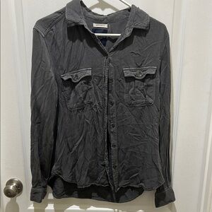 American eagle button down boyfriend fit M